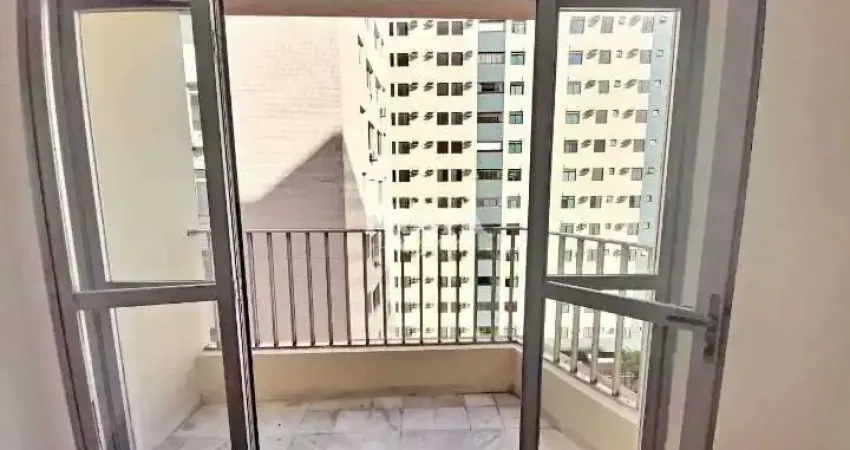 POMPÉIA SANTOS 2 DORMITÓRIOS 1 VAGA GARAGEM PRÉDIO FRENTE PRAIA