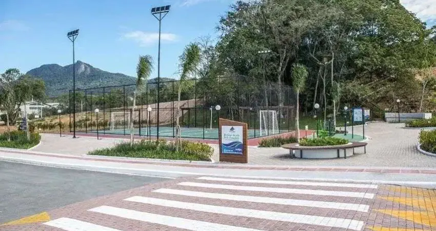 Terreno à venda no bairro Sertão do Maruim - São José/SC