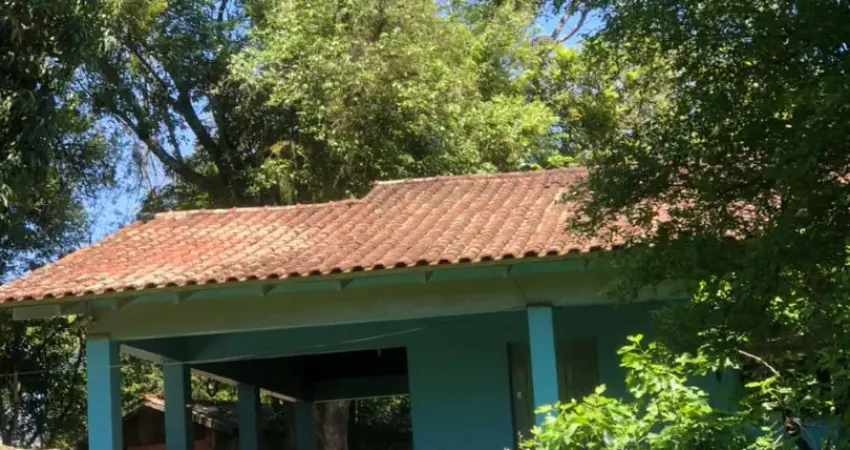 Sítio com casa em portão, no bairro bom jardim: natureza, conforto e acesso imediato!