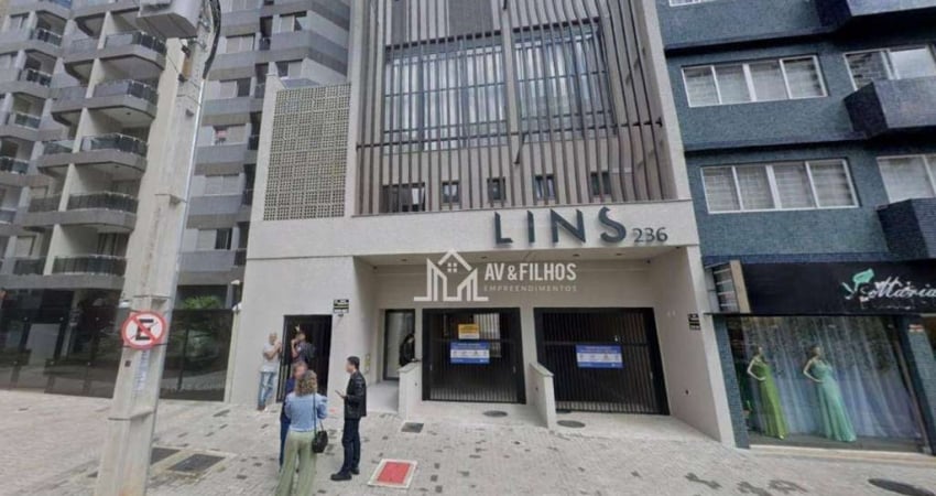Kitnet / Stúdio à venda na Rua Lamenha Lins, 236, Centro, Curitiba