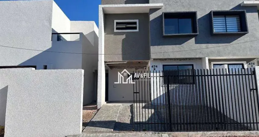 Sobrado com 3 dormitórios à venda, 115 m² por R$ 670.000,00 - Cruzeiro - São José dos Pinhais/PR