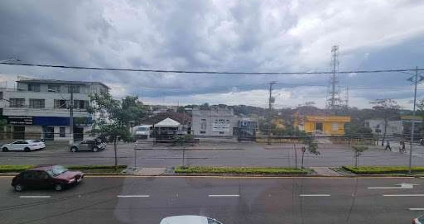 Sala comercial para alugar na Avenida Getúlio Vargas, 413, Centro, Piraquara