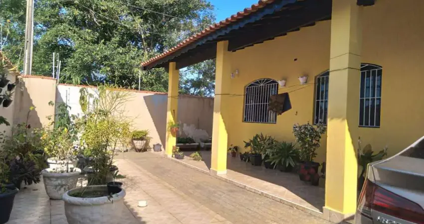 Casa para temporada em itanhaém, cibratel ii, 3 dormitórios, 1 suíte, 2 banheiros, 5 vagas