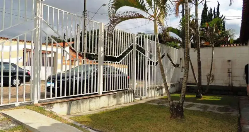 Casa em condomínio fechado com 3 quartos para alugar no Cooperi, Guaratinguetá 
