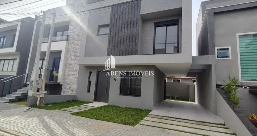 Casa para Venda em Curitiba, Xaxim, 3 dormitórios, 1 suíte, 4 banheiros, 2 vagas