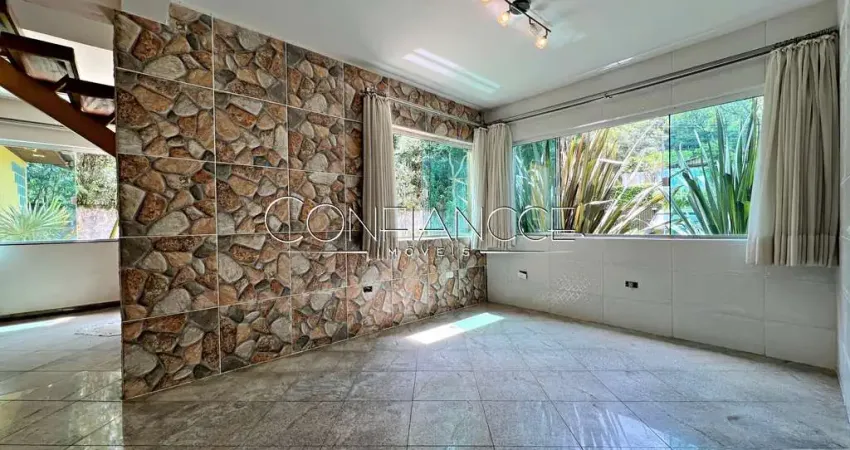 Casa com 2 quartos para alugar na Rua Olívio Coraiola, Santo Inácio, Curitiba