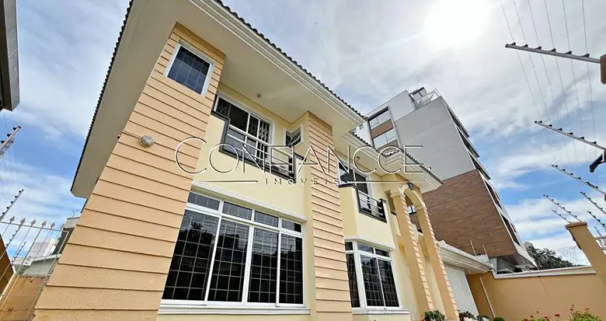 Casa com 4 quartos para alugar na Rua Doutor Goulin, Alto da Glória, Curitiba