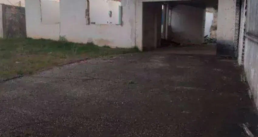 Terreno à venda, 399 m² por R$ 1.270.000,00 - Centro - Pinhais/PR