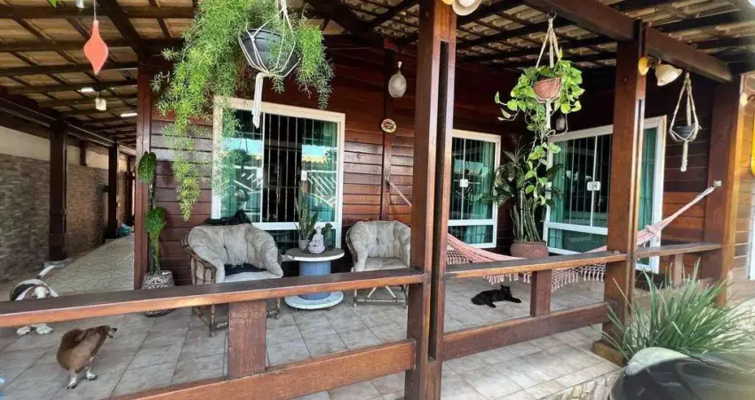 Casa com 3 dormitórios à venda, 196 m² por R$ 816.000 - Vila Nova Itanhaem - Itanhaém/SP