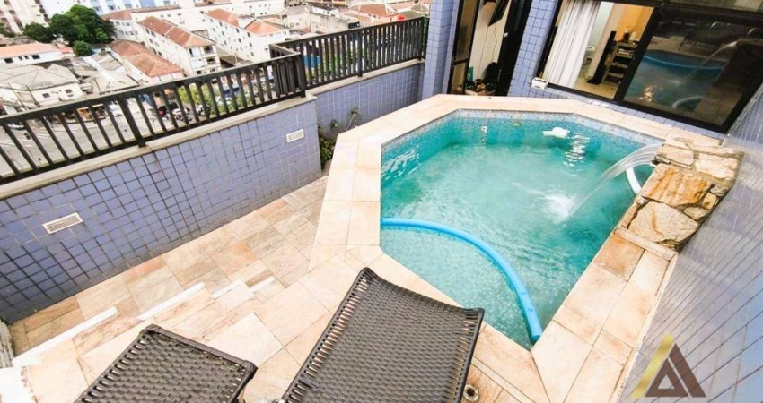!!OPORTUNIDADE!! ÓTIMA COBERTURA DUPLEX com 135m² ÚTEIS - 03 DORM sendo 01 SUÍTE - PISCINA + CHURRASQUEIRA - 02 VAGAS por R$ 789 MIL - Estuário/Embaré