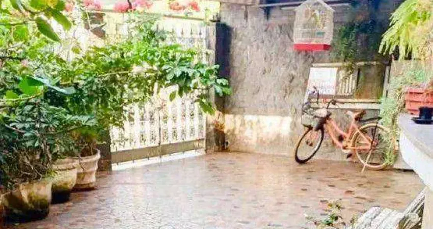 Casa com 3 quartos à venda na Avenida Affonso Penna, Embaré, Santos