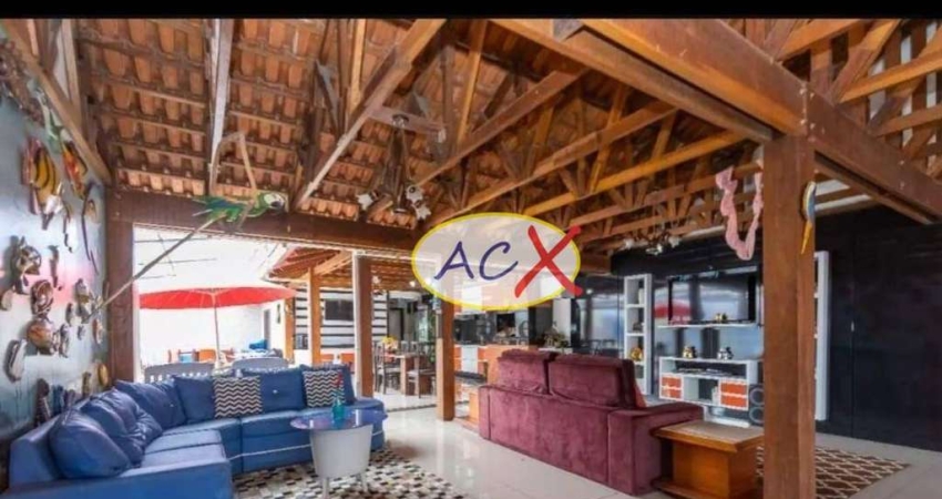 Casa com 4 dormitórios à venda, 1050 m² por R$ 1.580.000,00 - Cajuru - Curitiba/PR