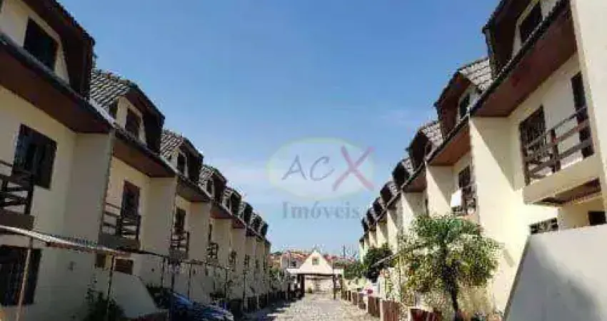 Sobrado com 3 dormitórios à venda, 127 m² por R$ 672.000 - Jardim Botânico - Curitiba/PR