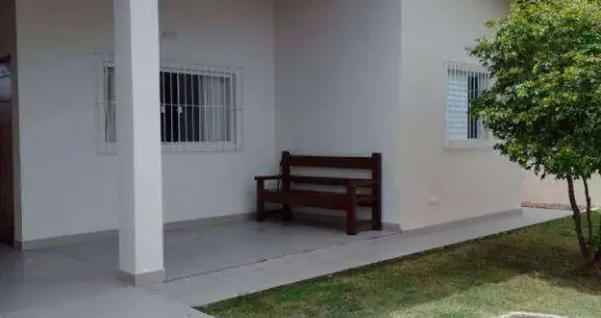 Lindo imóvel na Praia dos Sonhos, em um dos bairros mais desejados da cidade, são 3 dormitórios, sendo uma suíte