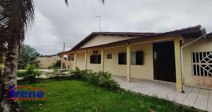 Casa com Piscina, contendo 3 dormitorios à venda, 135 m² por R$ 555.000 - Balneario Gaivotas - Itanhaém/SP