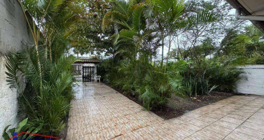 Casa com 3 dormitórios, 200 m² - venda por R$ 480.000,00 ou aluguel por R$ 2.000,00/mês - Suarão - Itanhaém/SP
