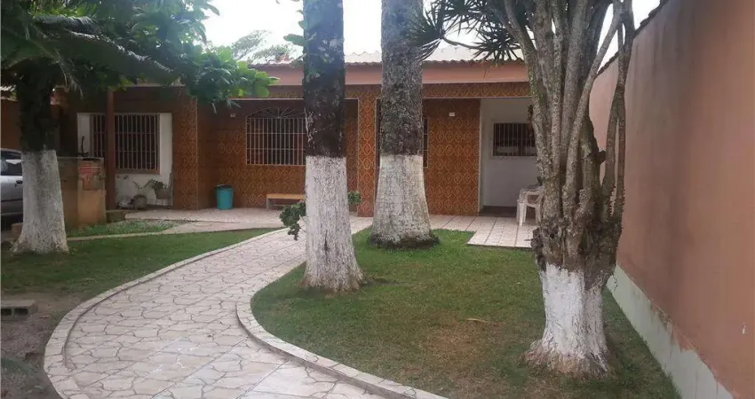Casa com 3 quartos à venda no Jequitibá, Itanhaém 
