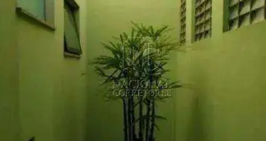 Casa com 3 dormitórios à venda, 201 m² por R$ 1.300.000,00 - Vila Gilda - Santo André/SP