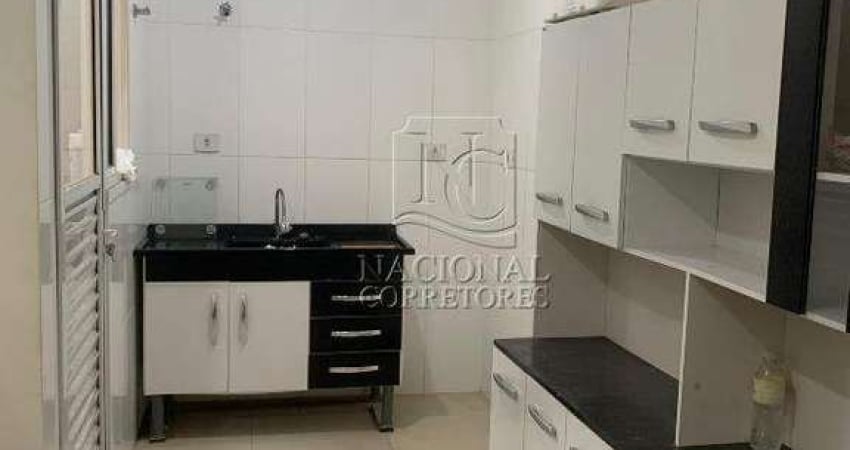 Apartamento 2 dormitórios semi-mobiliado para locação na Vila Curuçá.