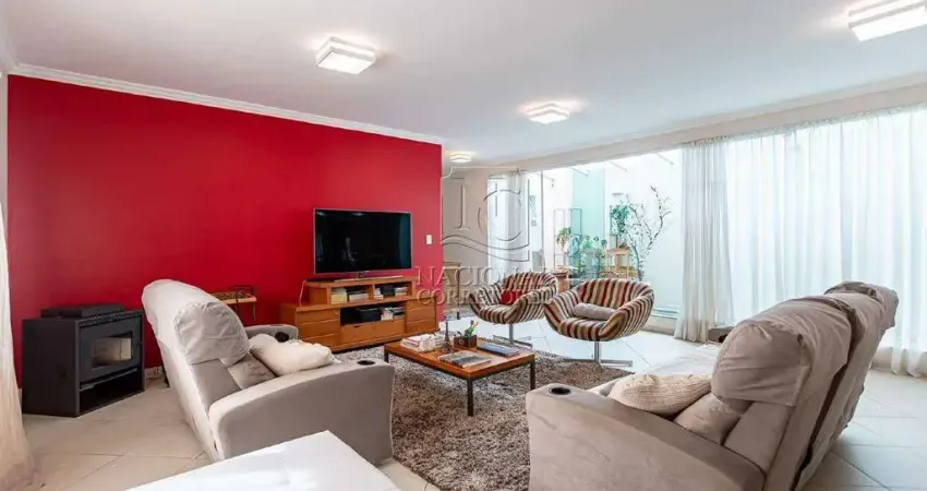 Casa assobradada no bairro Paraíso – 471m² em terreno de 400m², próxima ao Shopping ABC