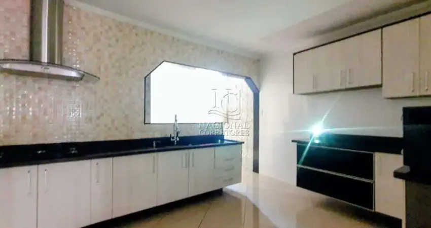 Casa com 3 quartos para alugar na Fazenda da Juta, São Paulo