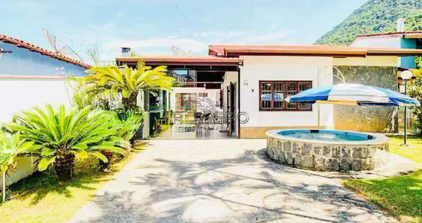 Casa com 5 quartos, praia da lagoinha, ubatuba - r$ 1.05 mi, cod: 2785