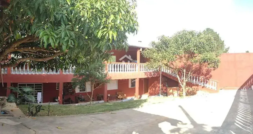 Chácara à Venda no Bairro Soares, Jarinu – 1.100m² de Terreno, 3 Dormitórios, Ampla Área Verde e La