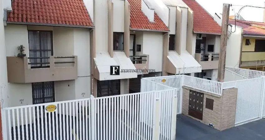 Apartamento duplex a 400 metros do mar em Caioba