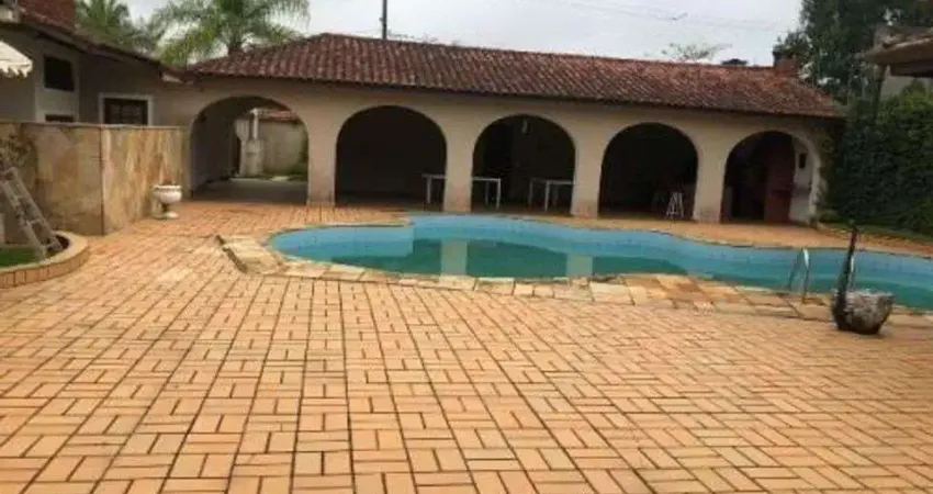 Casa para Venda em Itanhaém, Santa Júlia, 6 dormitórios, 4 suítes, 2 banheiros, 6 vagas