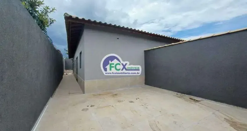Casa para Venda em Itanhaém, Jardim Guacyra, 2 dormitórios, 1 suíte, 2 banheiros, 1 vaga