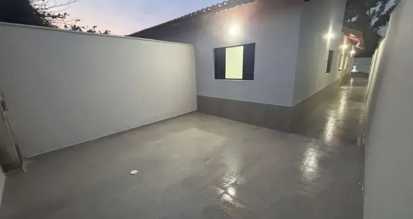 Casa para venda em itanhaém, jardim suarão, 3 dormitórios, 1 suíte, 1 banheiro, 2 vagas