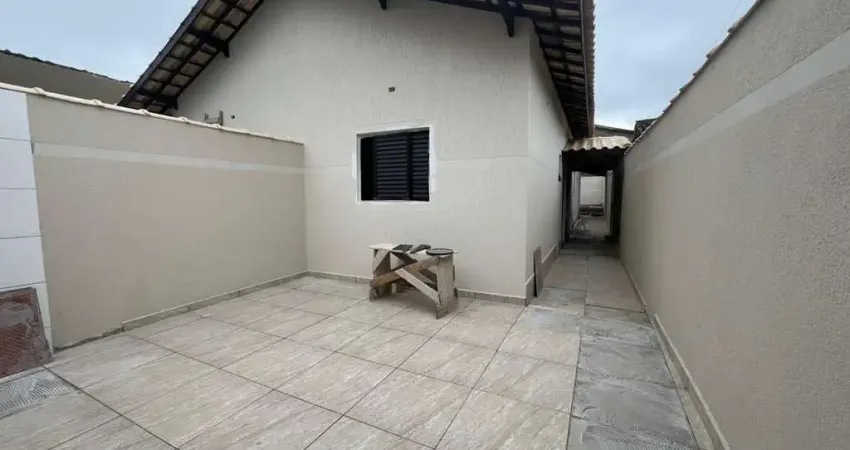 Casa para venda em itanhaém, corumbá, 2 dormitórios, 2 suítes, 1 banheiro, 1 vaga