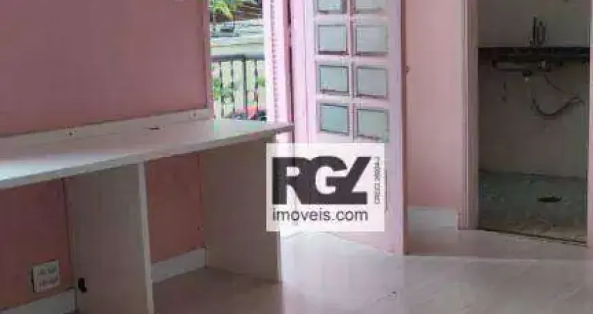 Casa com 4 quartos para alugar no Embaré, Santos 