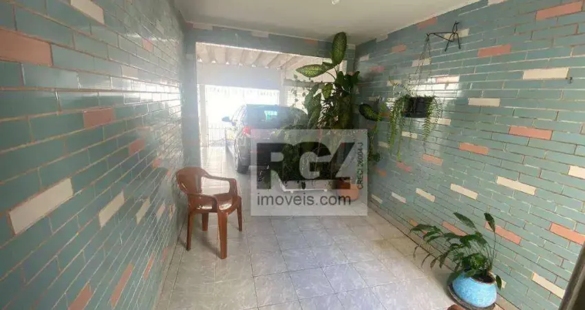 Casa com 3 dormitórios à venda, 130 m² por R$ 740.000,00 - Campo Grande - Santos/SP