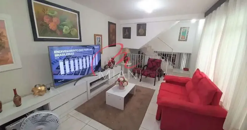 Sobrado à venda na Vila Butantã, com 140m², 3 quartos, 1 suíte e 2 vagas de garagem
