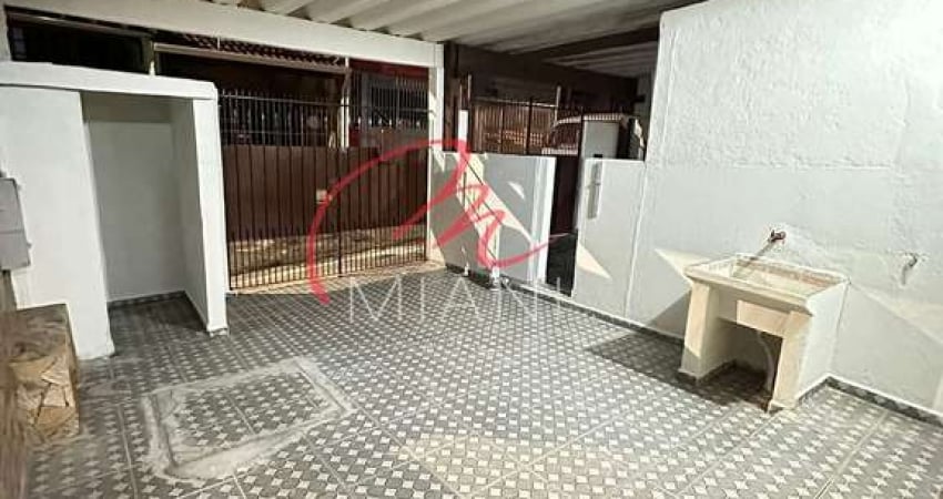 Casa para Locação – 1 Dormitório | Vaga de Garagem!  Ótima Localização - Raposo Tavares - Garantia