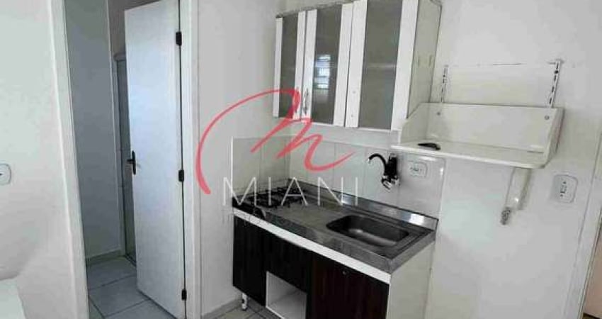 Kitnet de 18 m² com água e luz incluso no aluguel, possibilidade de vaga de garagem - por R$ 1.300,