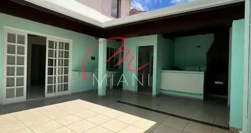 Casa em condomínio para locação 4 quartos | 1 suite z 2 vagas no coração da  granja viana