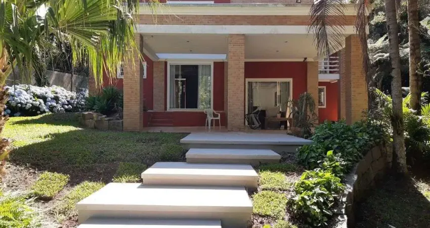 Casa com 4 dormitórios à venda, 412 m² por R$ 2.990.000,00 - Prive Bois de Boulogne - Pinhais/PR