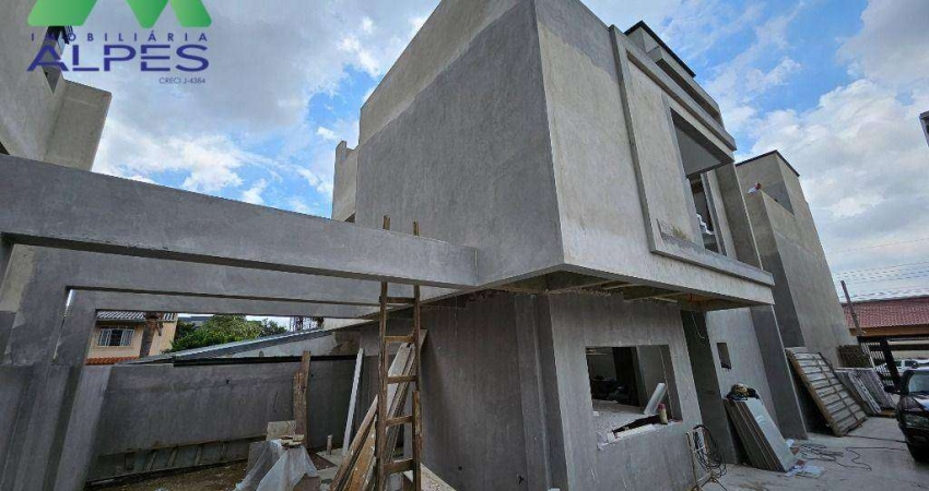 Sobrado com 3 dormitórios à venda, 148 m² por R$ 1.070.000,00 - Hauer - Curitiba/PR