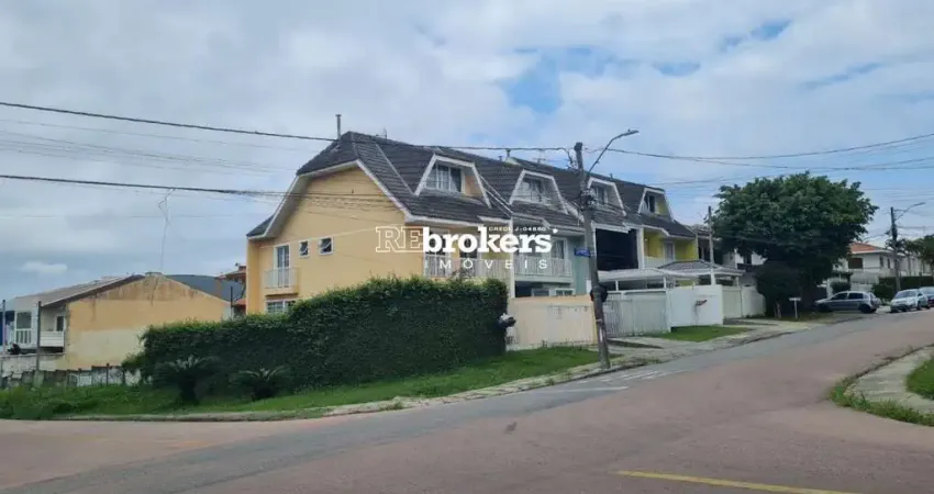 Casa Sobrado,  4 Quartos,  3 Vagas, a Venda, no Bairro Xaxim, em Curitiba. REbrokers