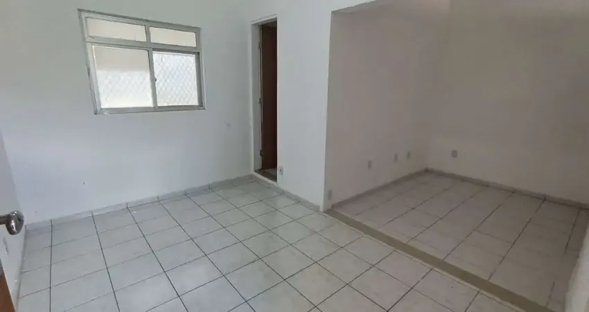 Sala comercial para alugar na Rua Renato Vaz Rebouças, 247, Centro, Vitória da Conquista