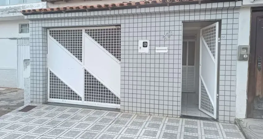 Casa com 3 quartos para alugar na Rua Euclides Dantas, 323, Centro, Vitória da Conquista