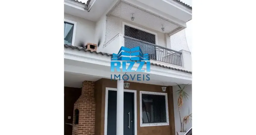 Linda Casa Duplex - 03 Suítes - Vazia, pronta para entrar e morar!