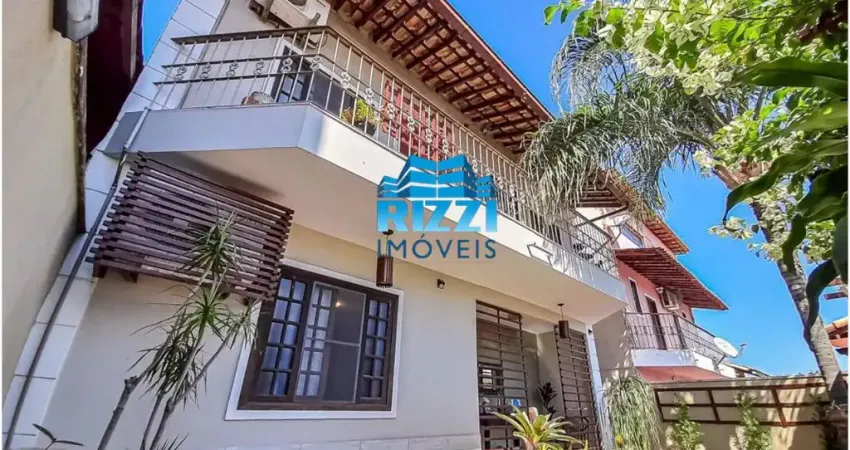 Maravilhosa Casa Duplex com 04 Quartos no Tanque