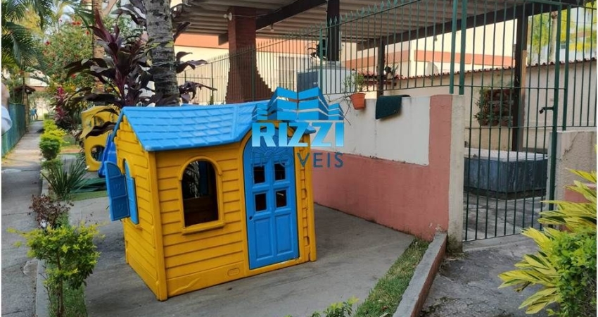 Ótimo apartamento térreo com 02 quartos na Freguesia