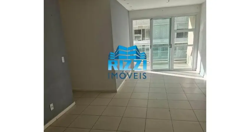 Excelente apartamento com 02 quartos (01 suíte) na Freguesia