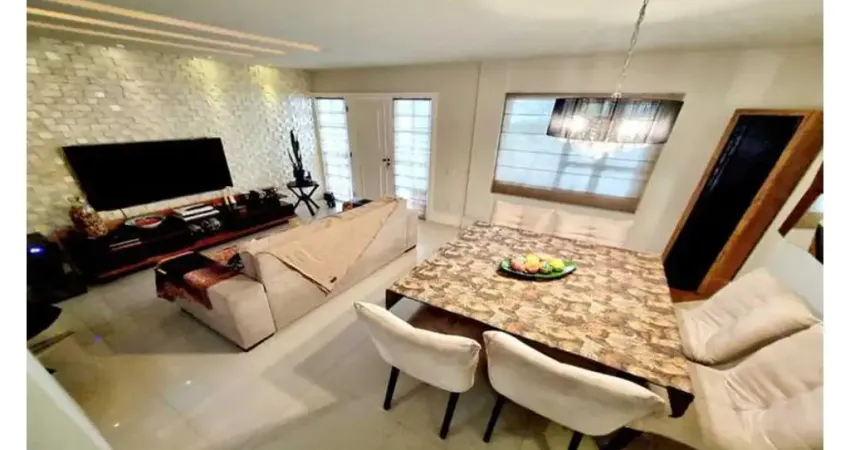 Maravilhosa Casa Duplex no Condomínio Vale Suíço/Freguesia