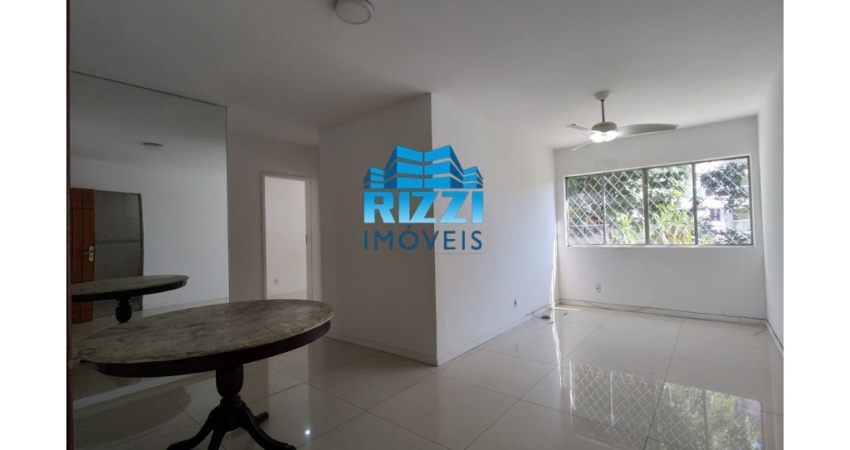Excelente Oportunidade! Apartamento à venda com 2 quartos no Pechincha