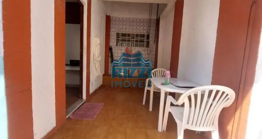 Ótima casa duplex com 03 quartos à venda em vila residencial na freguesia